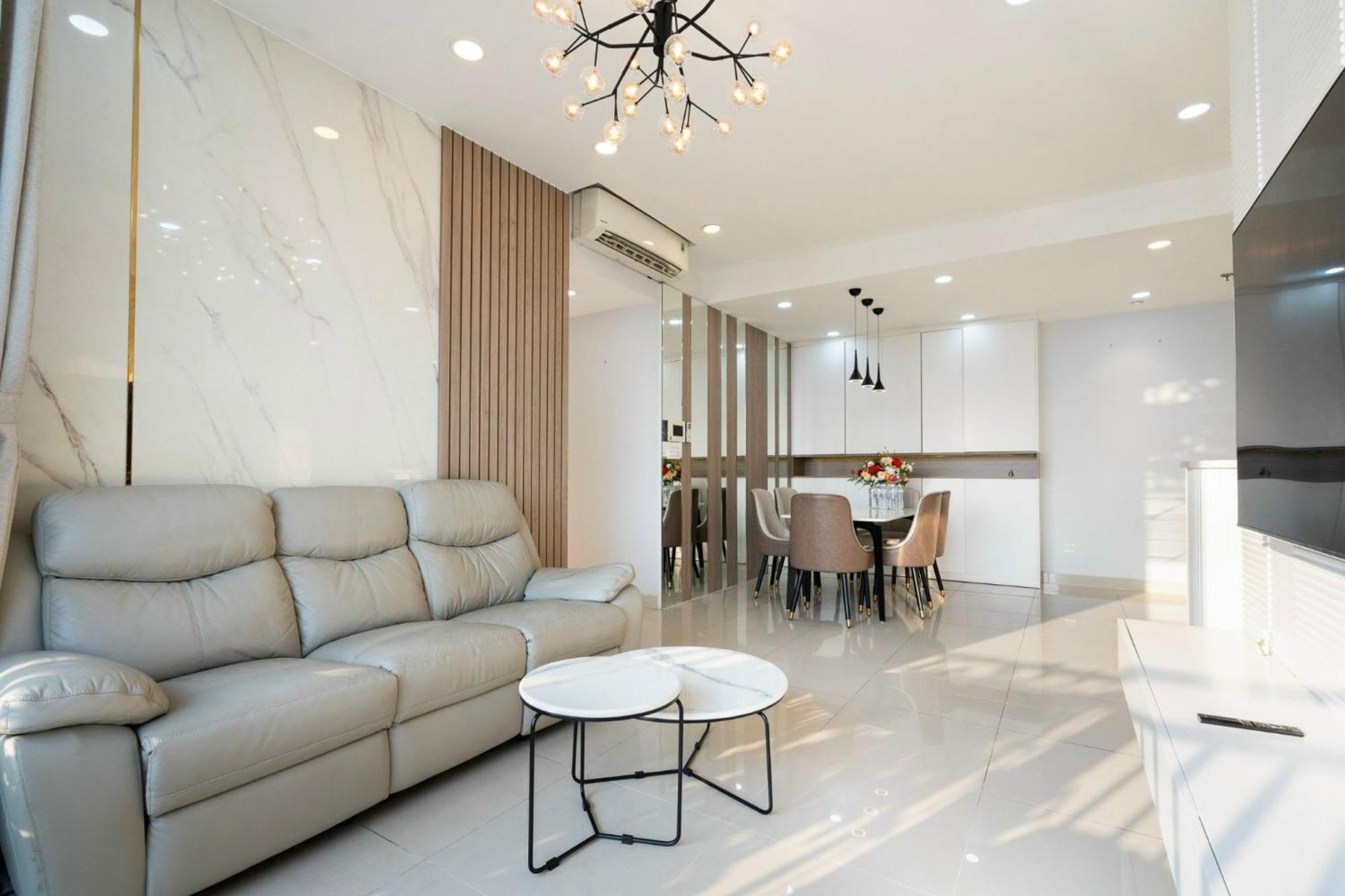 Dear You, Apartment! Saigon - Rivergate Building Apartment
